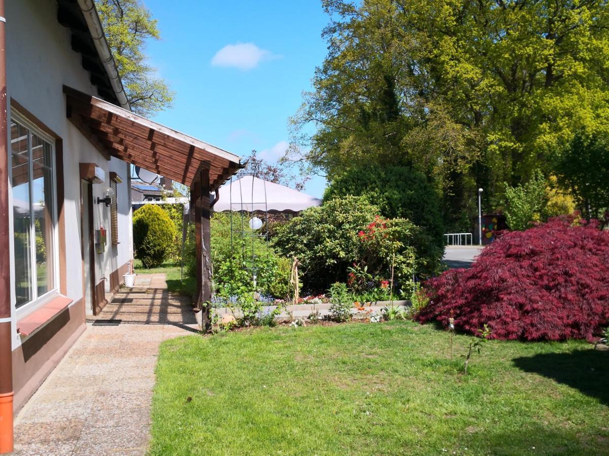 Charmante Ferienwohnung 3 Zimmer Kueche Bad Zentrale Lage Hagen im Bremischen Dış mekan fotoğraf